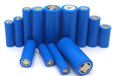 Baterai LiFePO4 Cylindrical 3.2V Jenis Energi 26650 3200mAh untuk Truk
