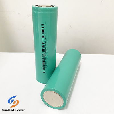 3.0V 15Ah Baterai Sodium Ion Silinder 40140 Baterai Dengan Tingkat 3C Untuk Sistem Energi Surya