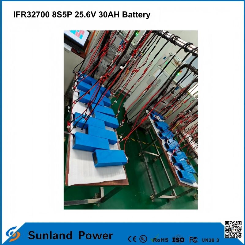 Baterai IFR32700 8S5P 25.6V 30AH Digunakan Untuk Robot Logistik Robot Bergerak Otonom Kendaraan Berpandu Otomatis Sistem Penggantian Baterai Forklift Otomatis Baterai