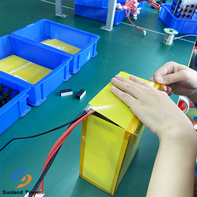 Waterproof IFR26650 4S10P 36Ah 12V LiFepo4 Battery Pack Untuk Sistem Penyimpanan Energi Portabel 400Wh